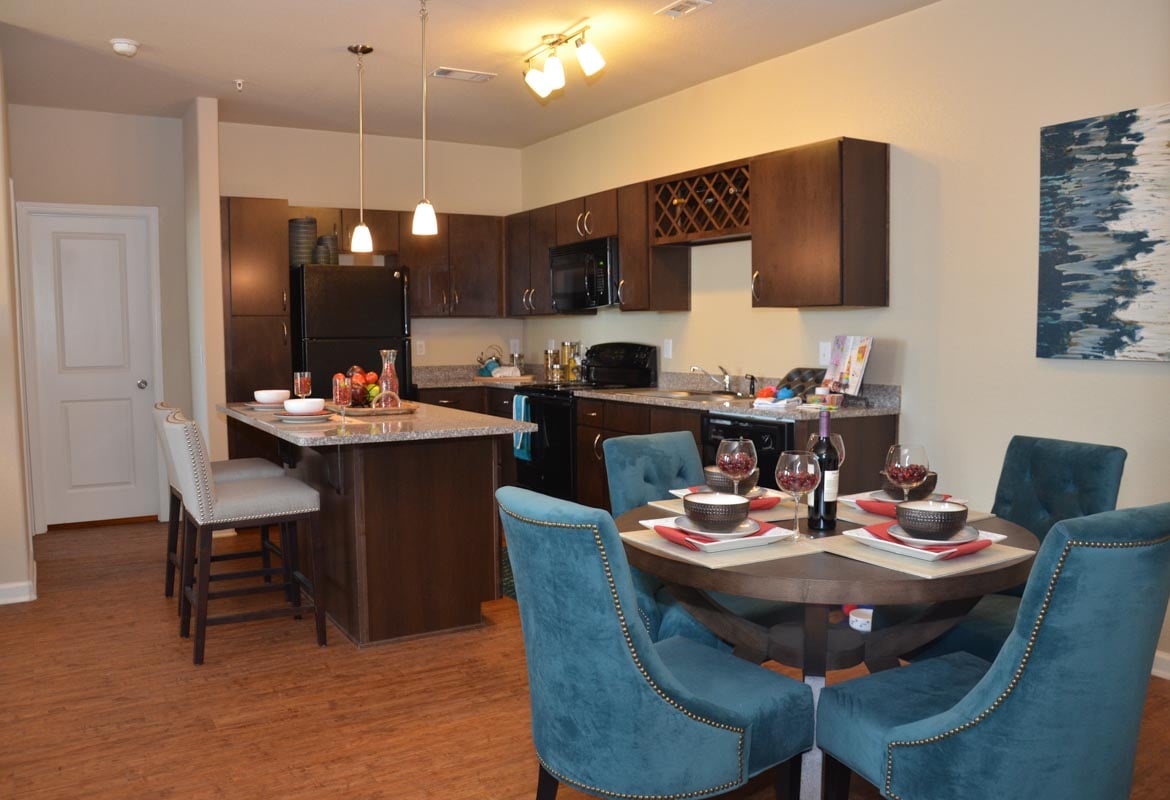Springs at Alamo Ranch: Spacious luxury apartments